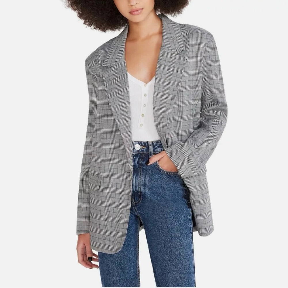 NWOT Steve Madden Women's Gray Plaid
Blazer Lightweight